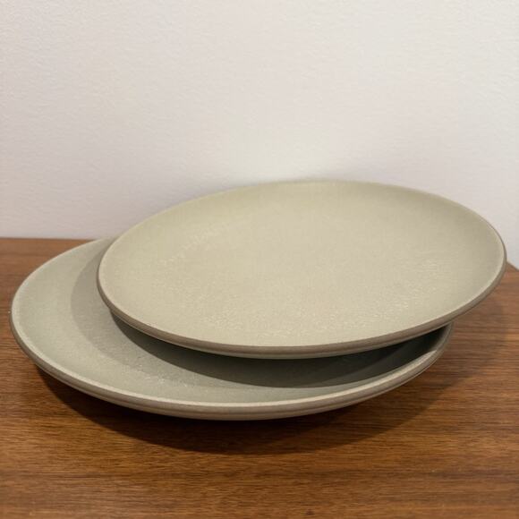 HEATH Ceramics Sandlewood Tan Coupe Shape Dinner Plates 11” Set Of 2 California - Picture 1 of 8